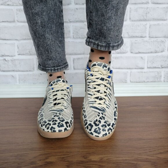 ❤️Converse Run Star Trainer Animals Size 7.5 Women's Shoes Sneakers A15800C❤️ - Picture 4 of 14